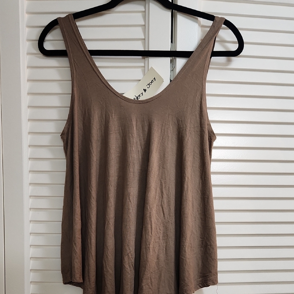 Women's Tan Sleeveless Top